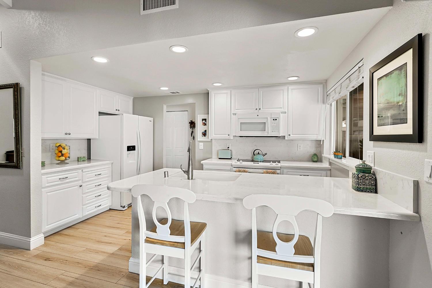 1138 Rosa Del Rio Way