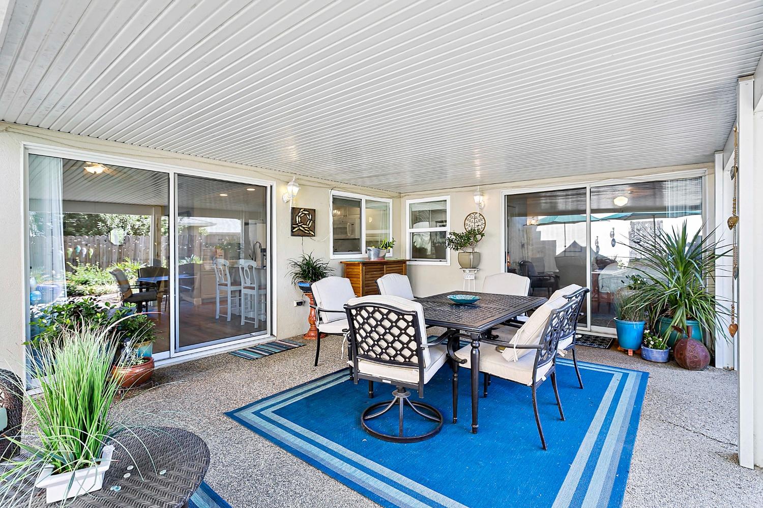 1138 Rosa Del Rio Way