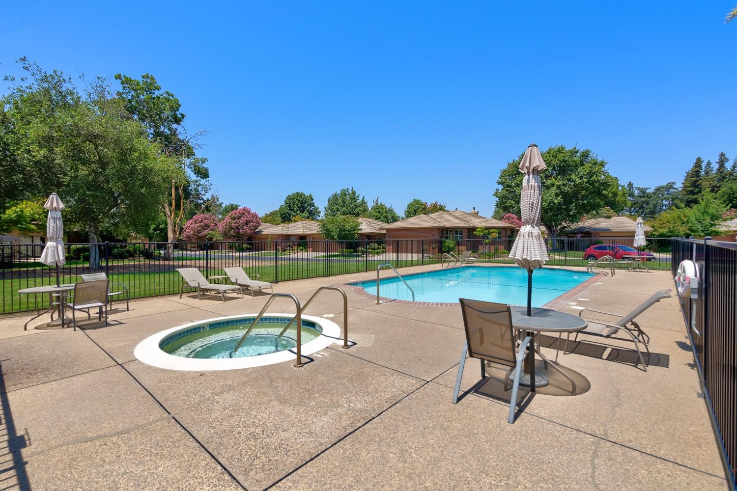 2573 Central Park Drive