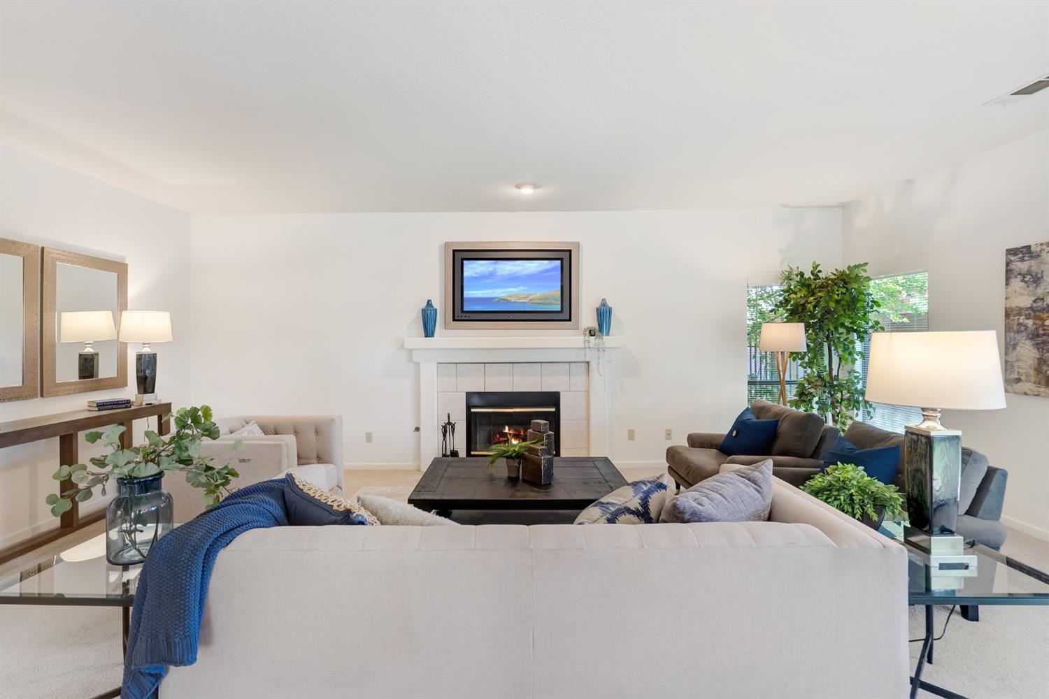 2573 Central Park Drive