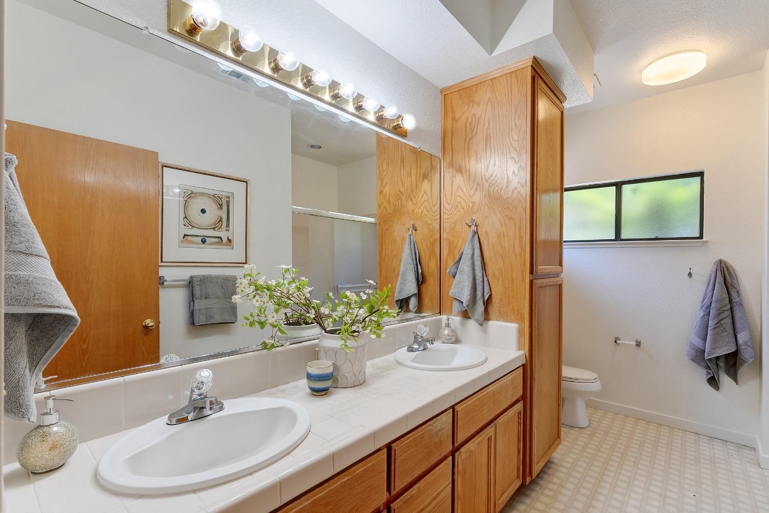 2573 Central Park Drive