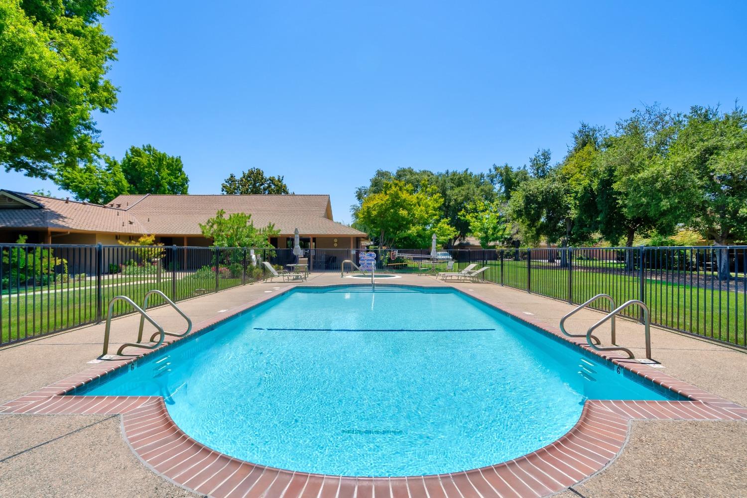 2573 Central Park Drive