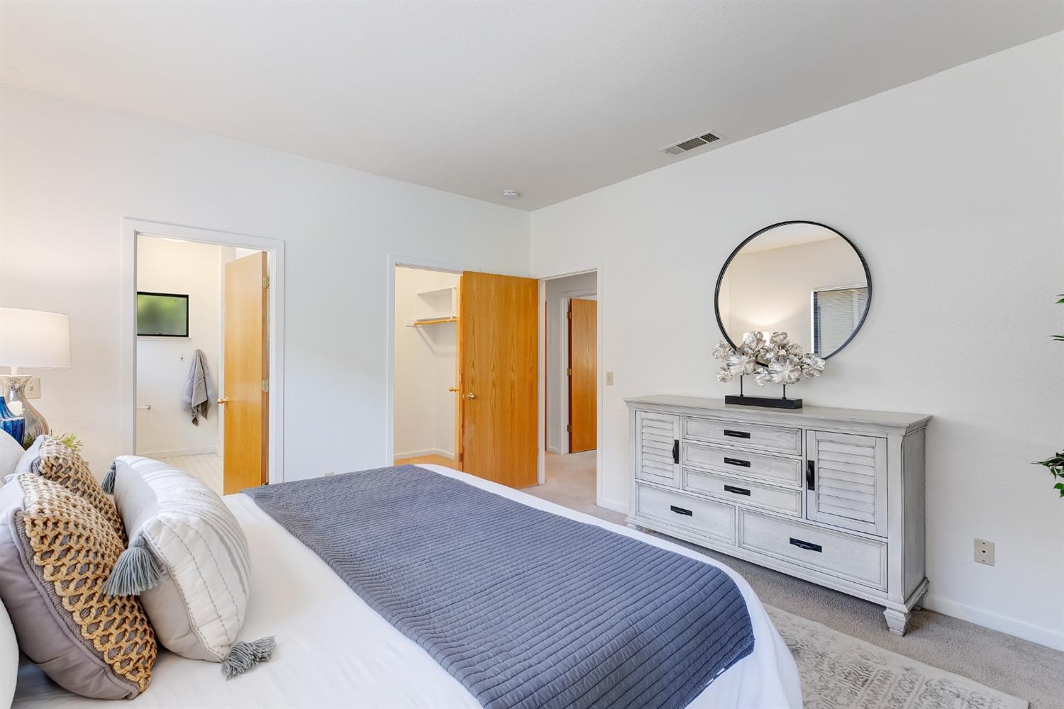 2573 Central Park Drive