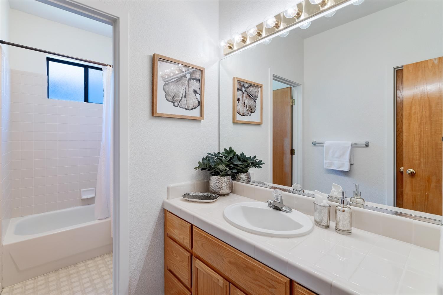 2573 Central Park Drive