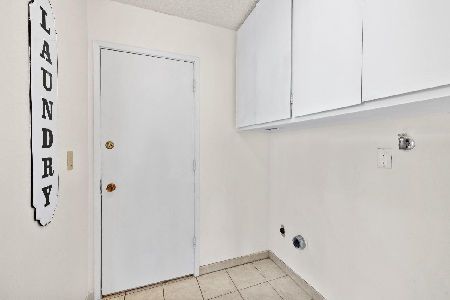 8101 Caribbean Way