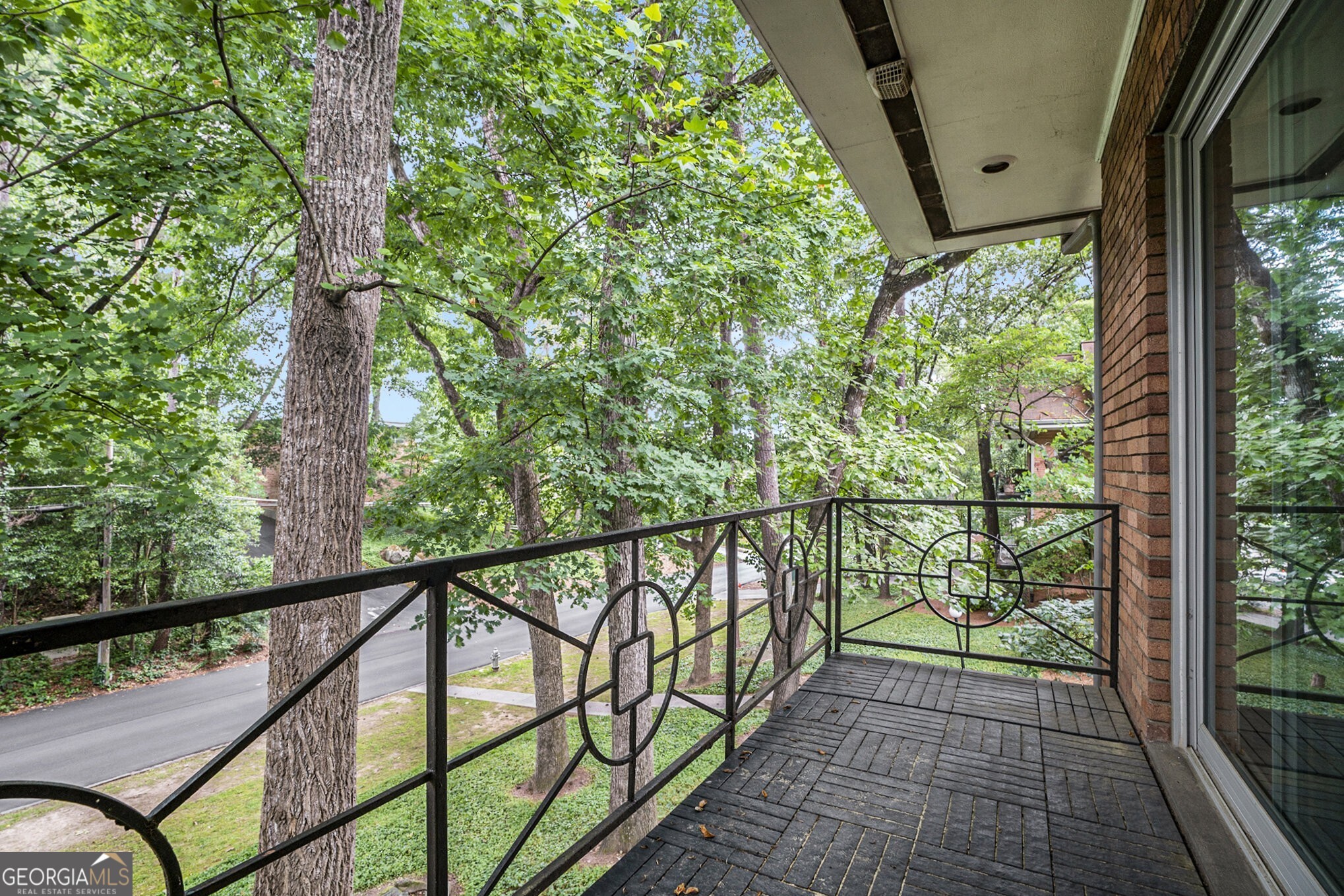 1240 Woodland Avenue NE # 2