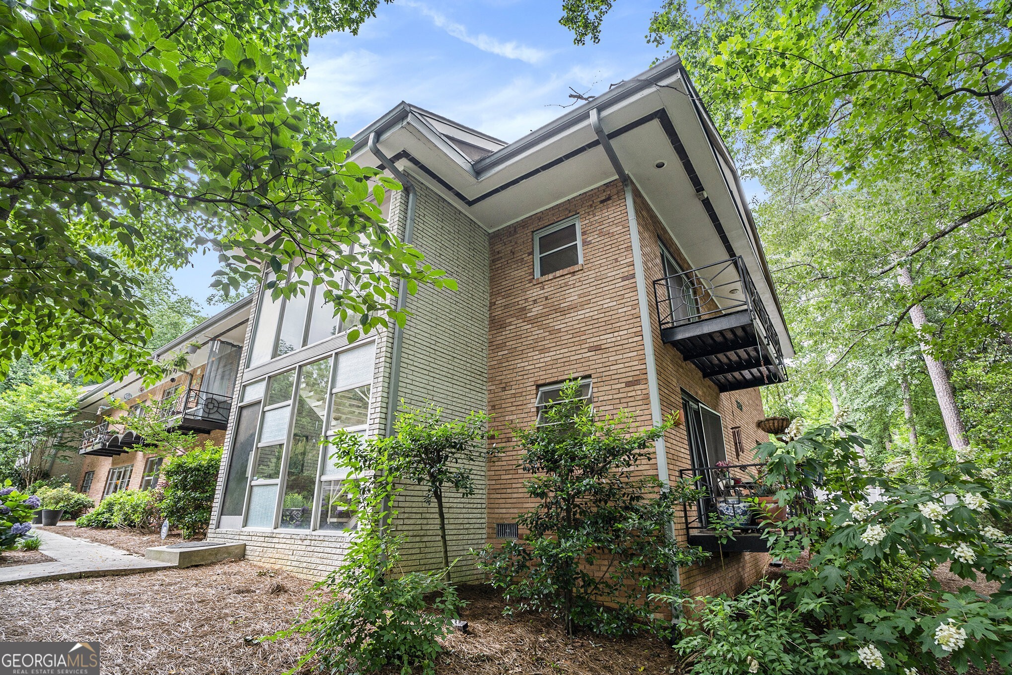 1240 Woodland Avenue NE # 2