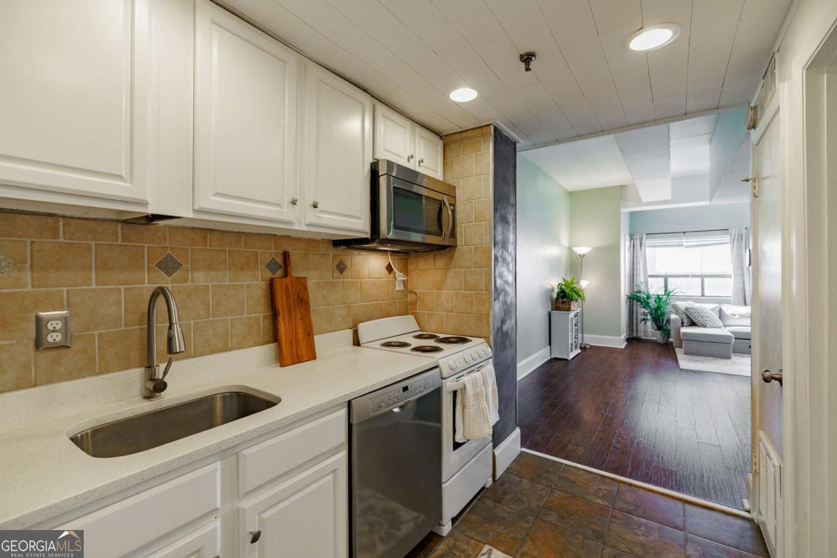 131 Broad Street E # 707