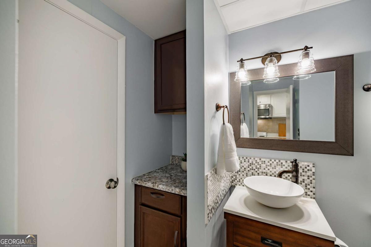 131 Broad Street E # 707