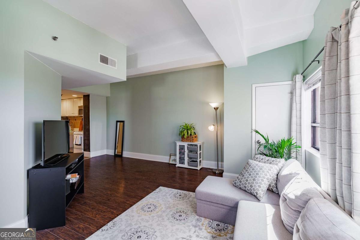 131 Broad Street E # 707