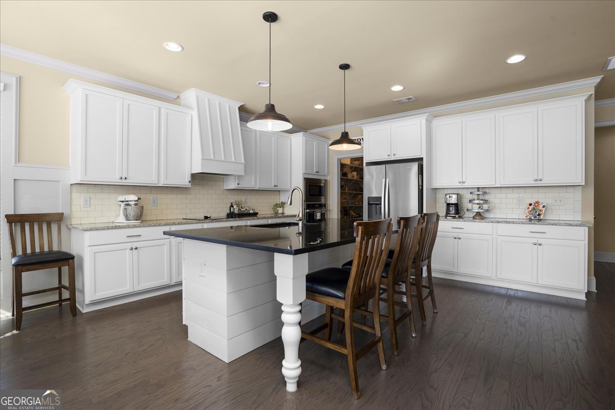 309 Sterling Lake Way