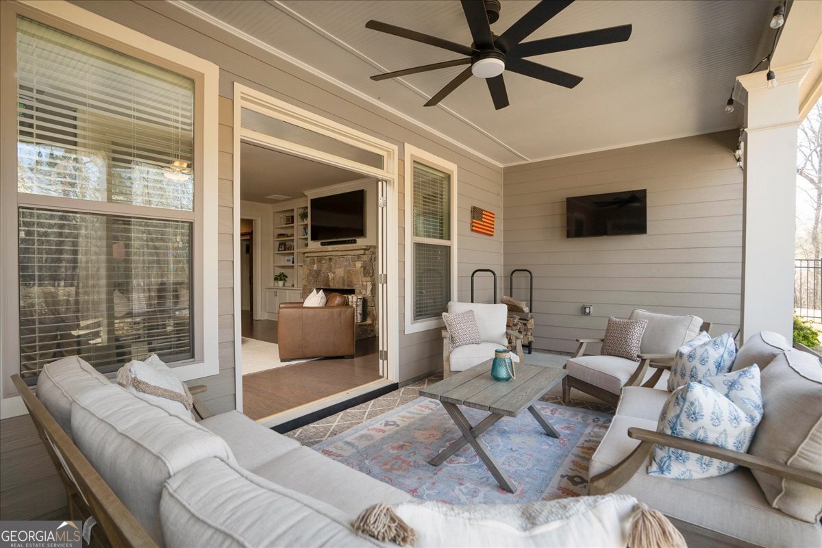 309 Sterling Lake Way