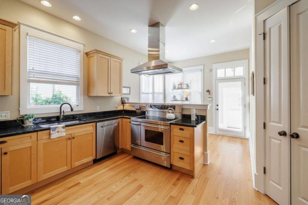3 Oak Grove Road