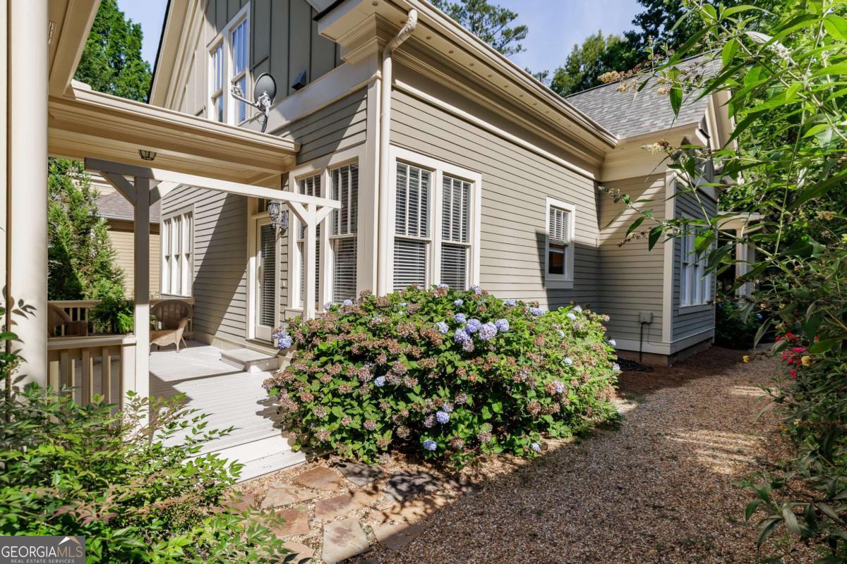 3 Oak Grove Road