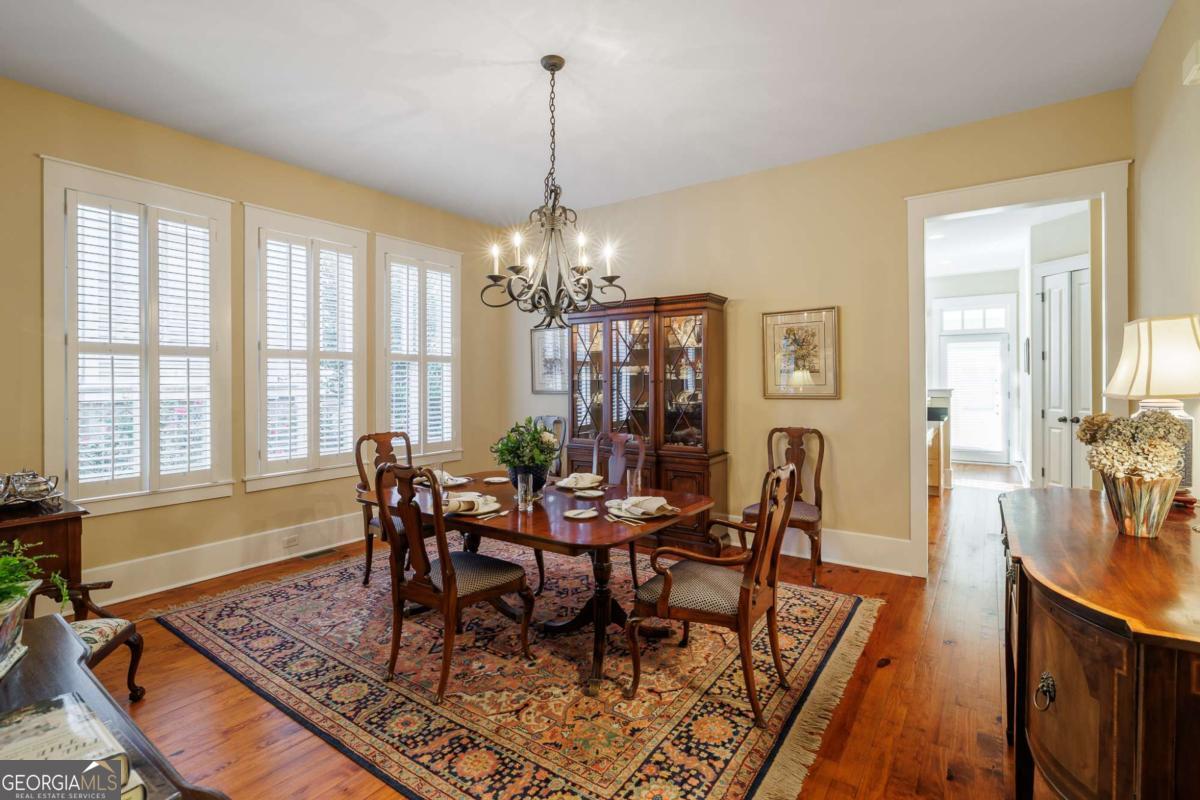 3 Oak Grove Road
