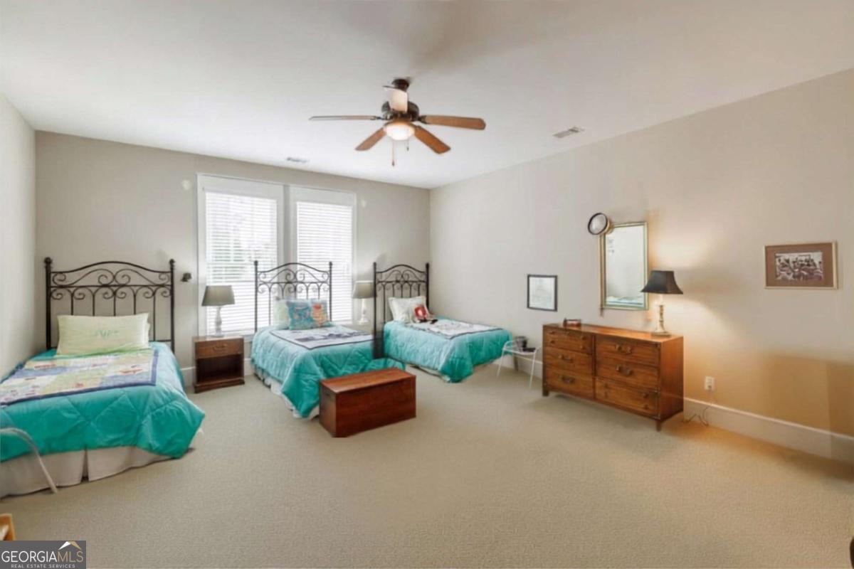 3 Oak Grove Road