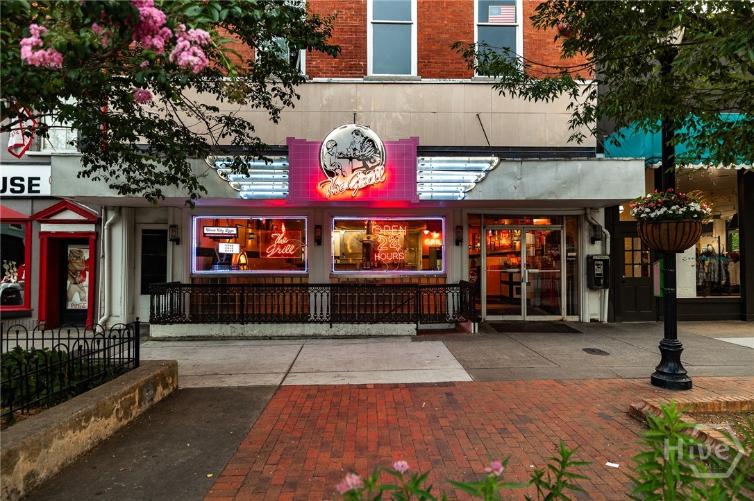 131 Broad Street E 707