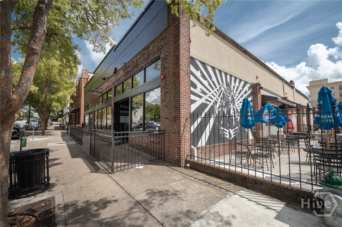 131 Broad Street E 707