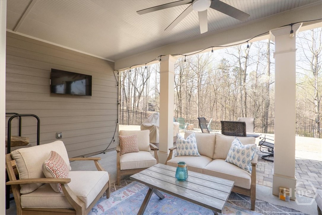 309 Sterling Lake Way