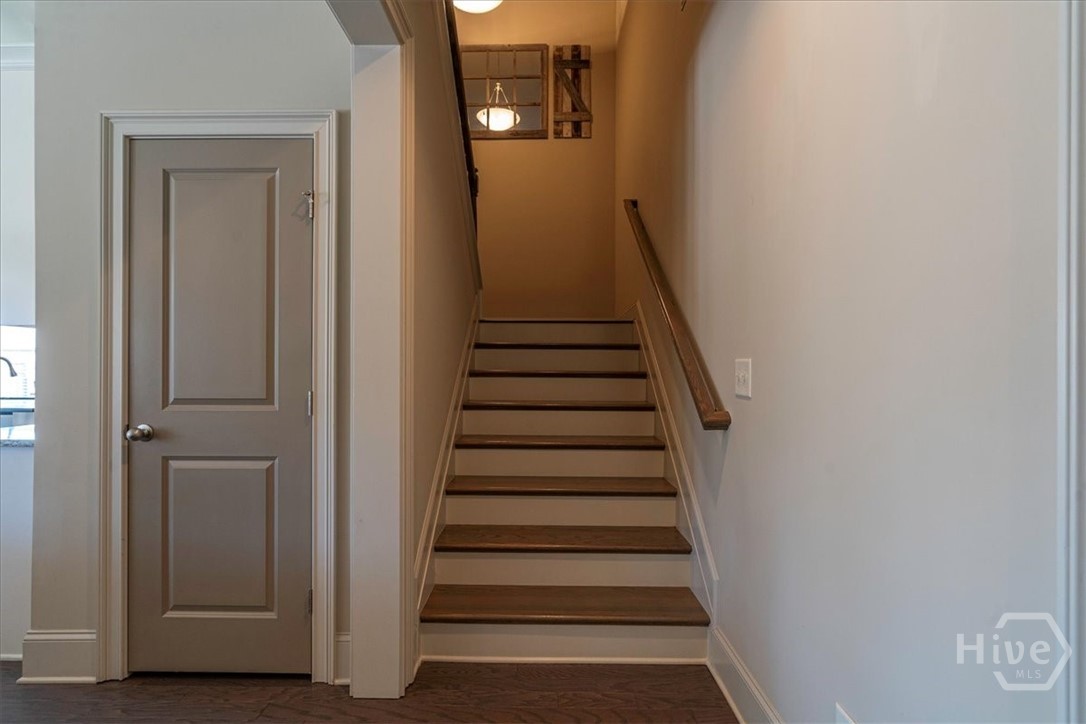 309 Sterling Lake Way