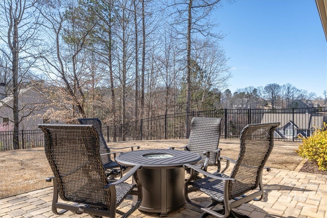 309 Sterling Lake Way