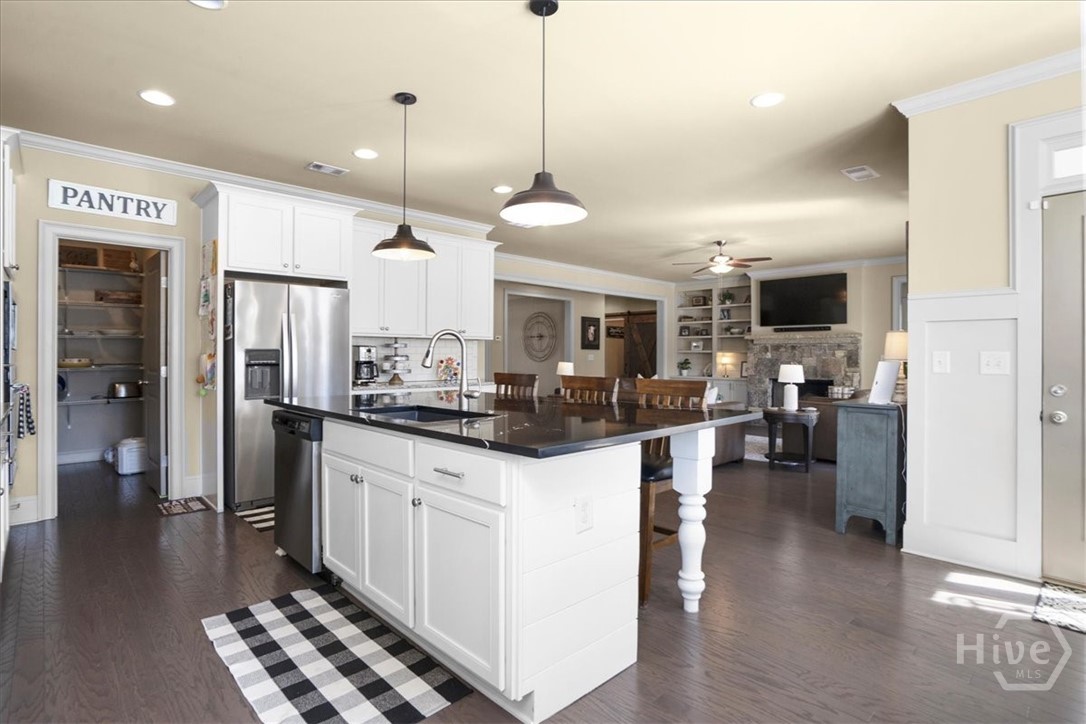 309 Sterling Lake Way