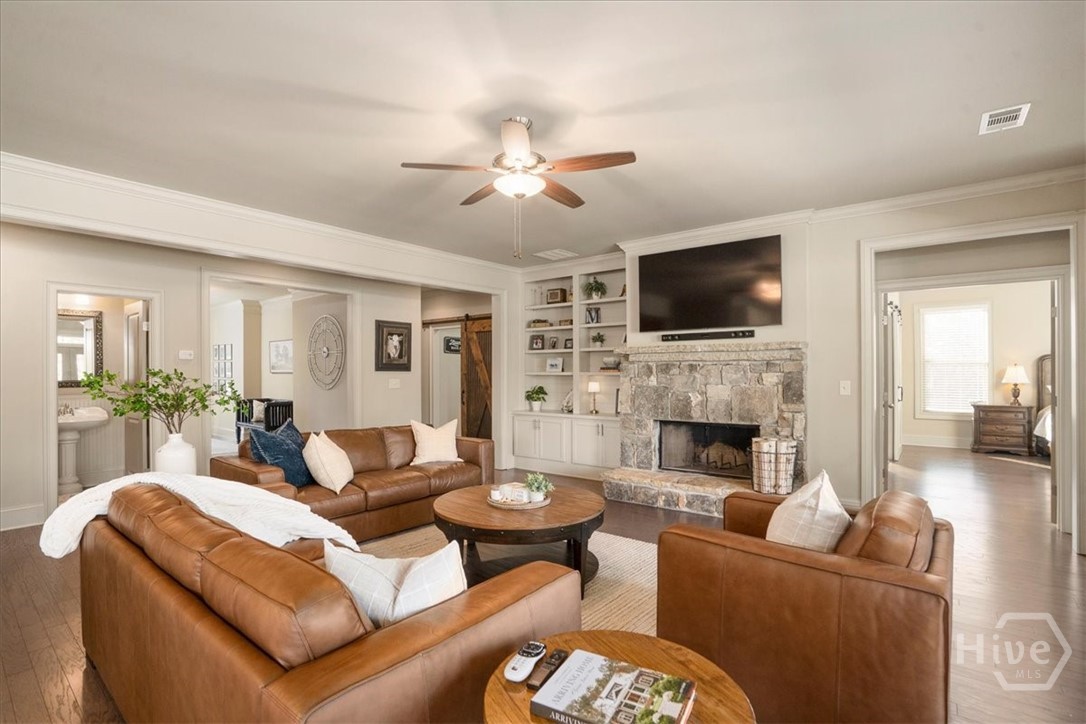 309 Sterling Lake Way