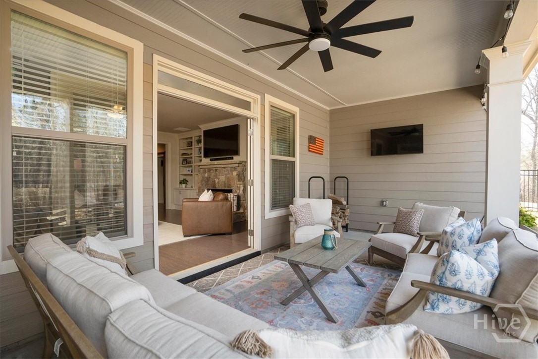 309 Sterling Lake Way