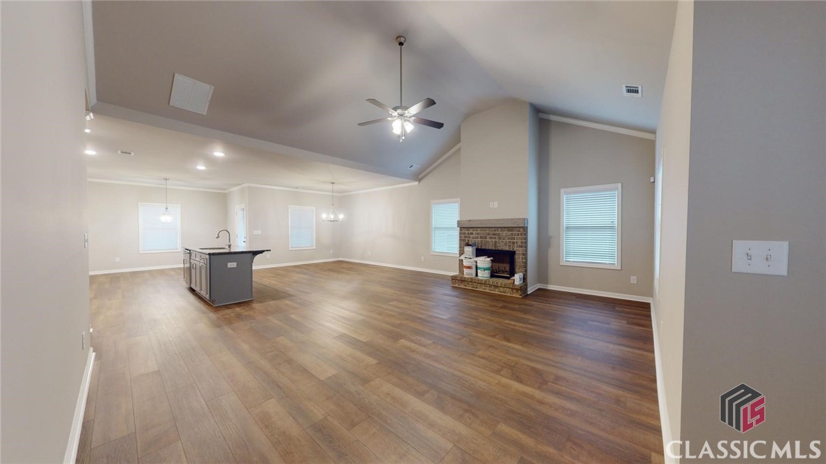 402 Sunset Drive