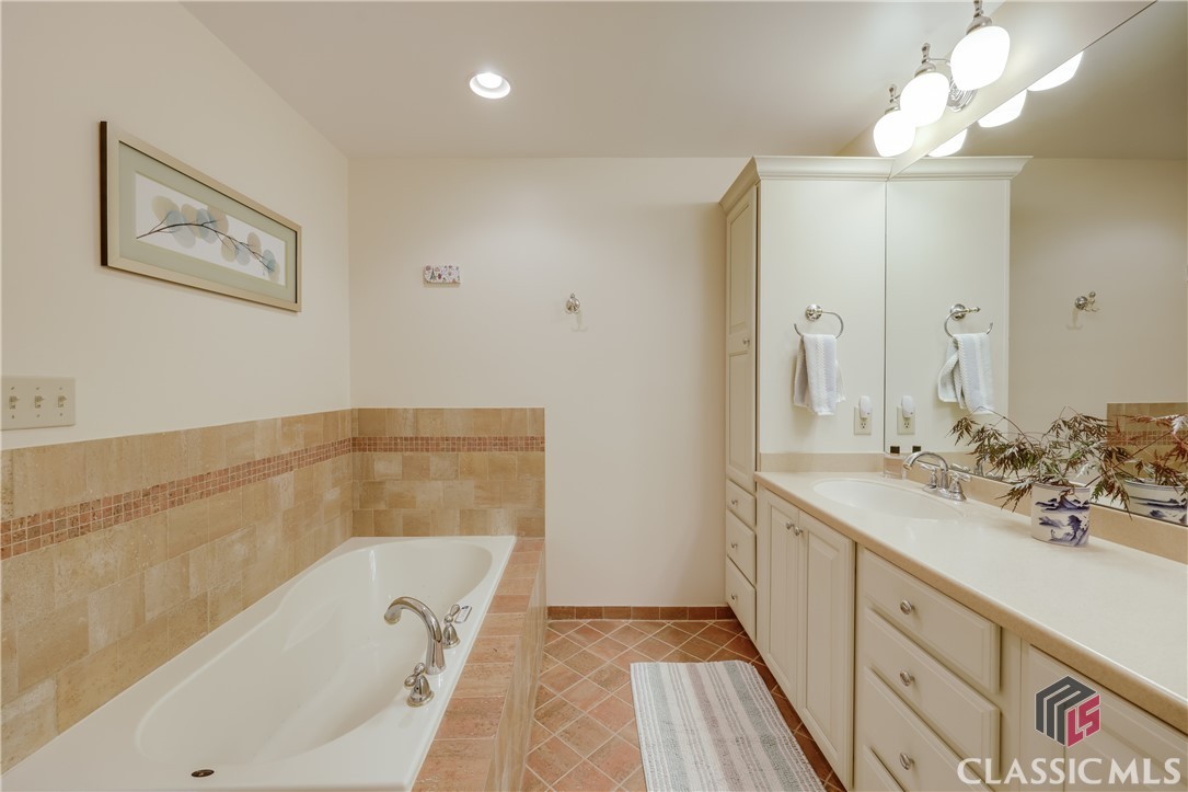 375 St George Drive