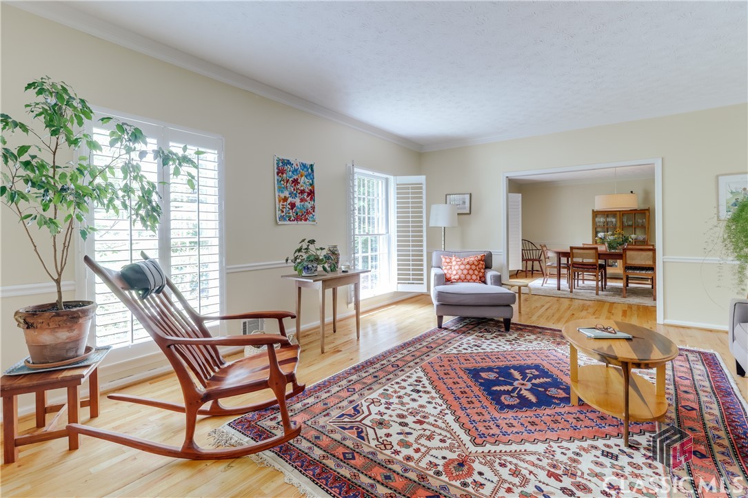 375 St George Drive