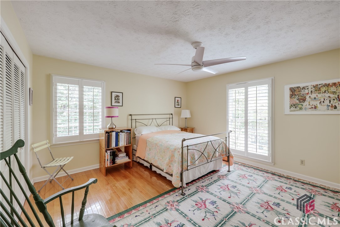 375 St George Drive