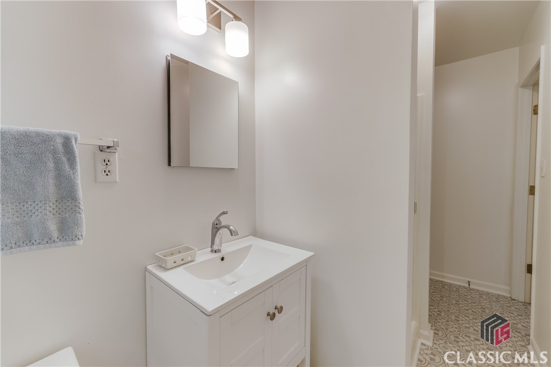 375 St George Drive