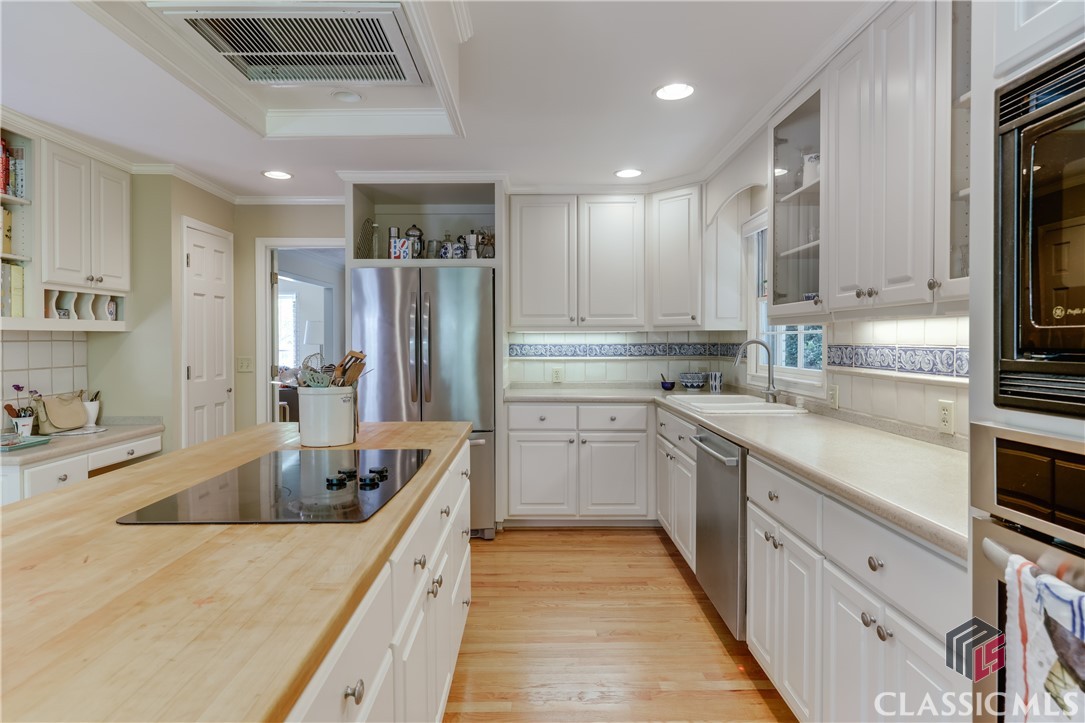 375 St George Drive