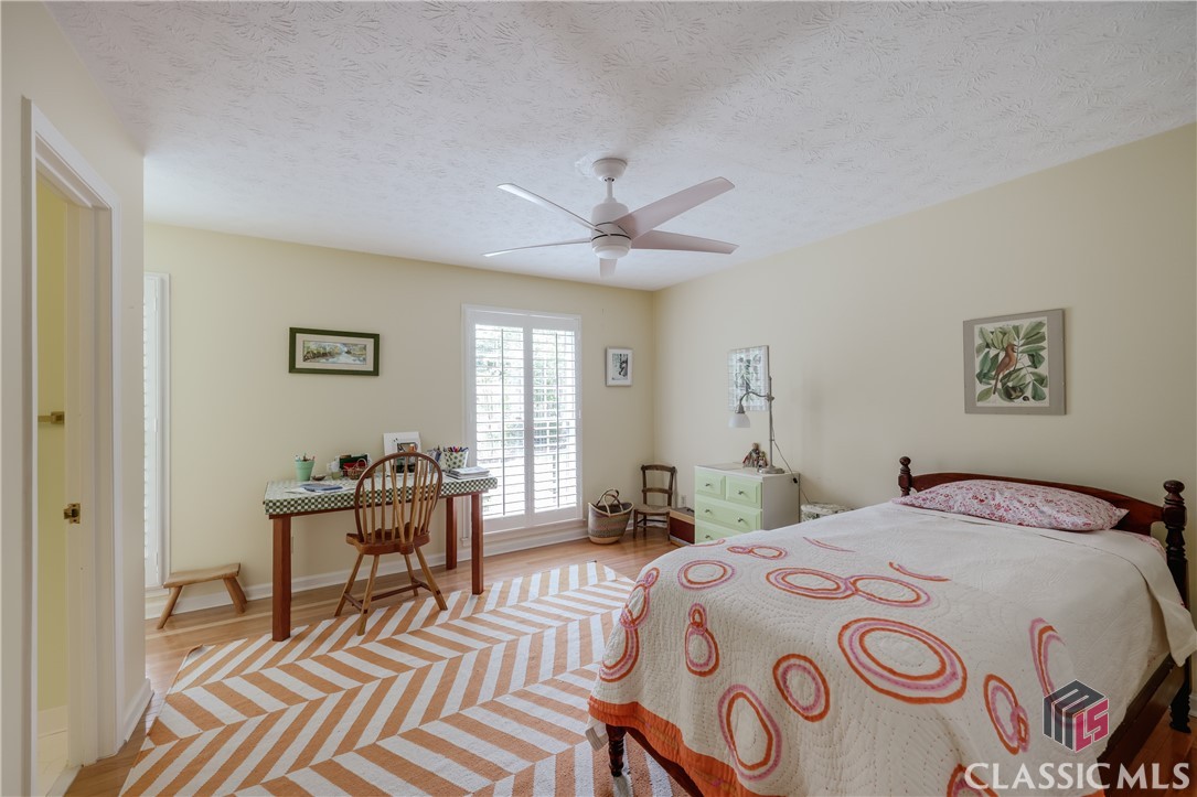 375 St George Drive