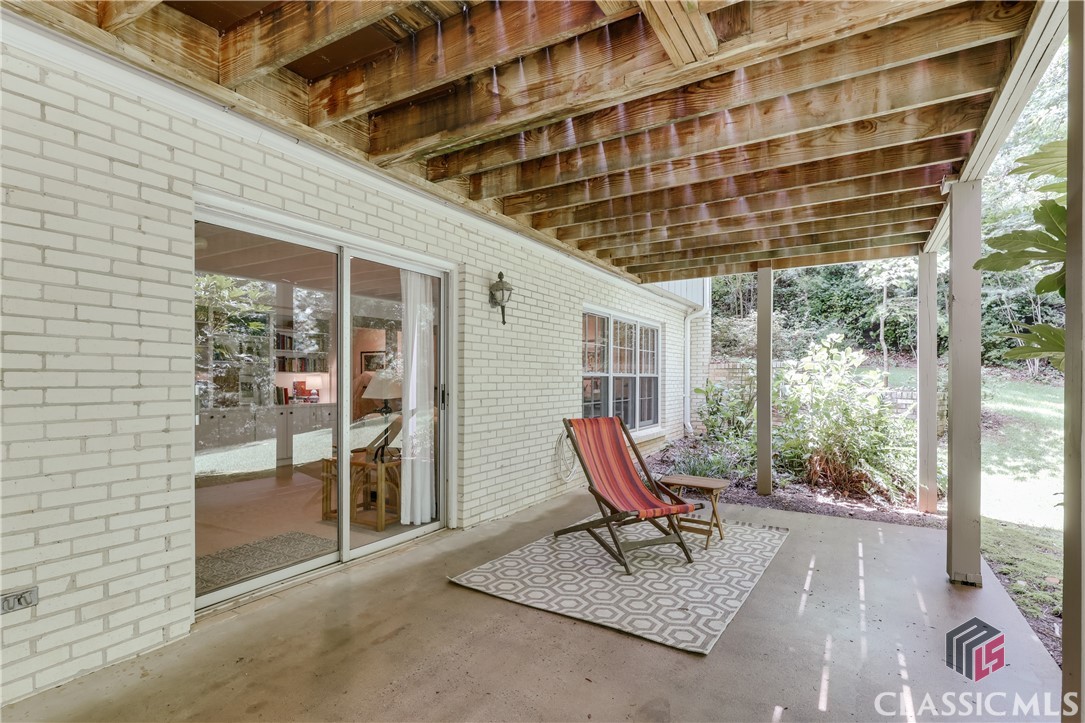 375 St George Drive