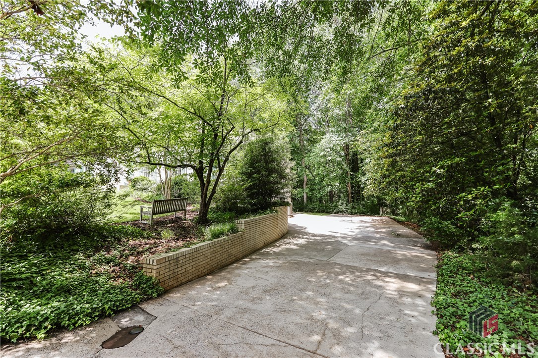 375 St George Drive