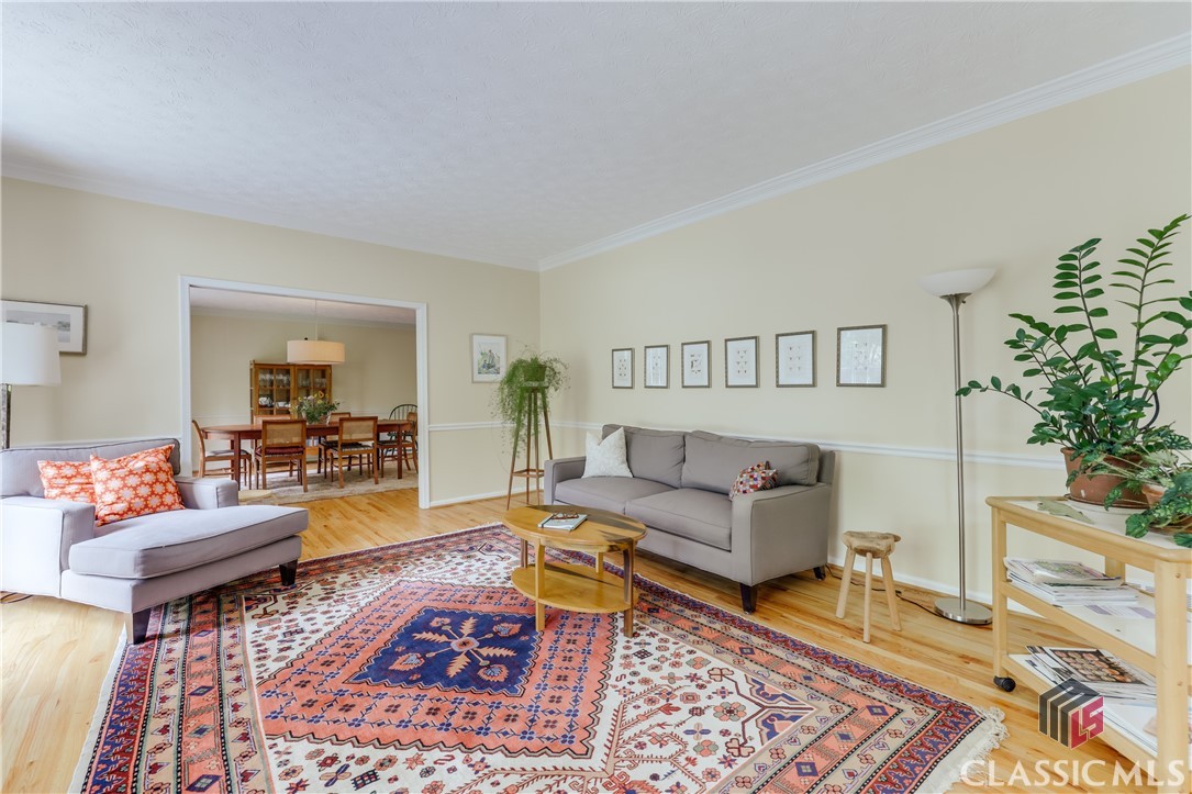 375 St George Drive