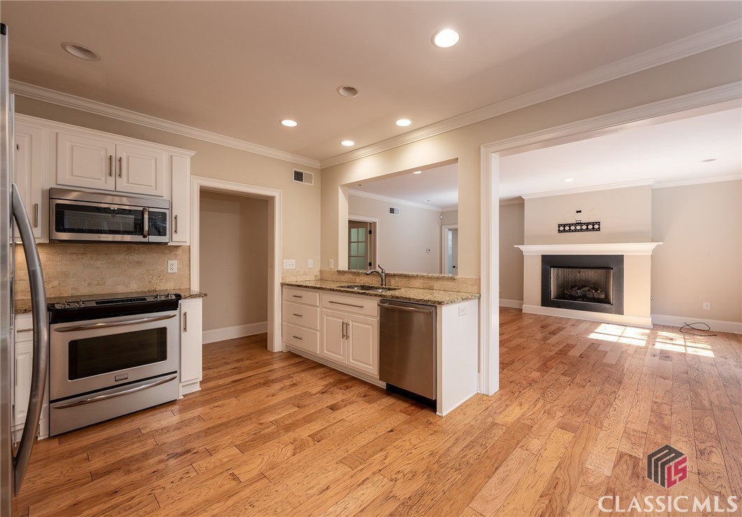 1193 Bracken Court