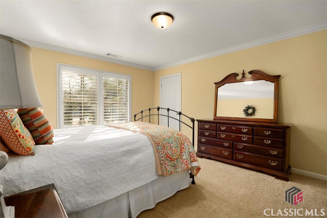 1593 Cambridge Square