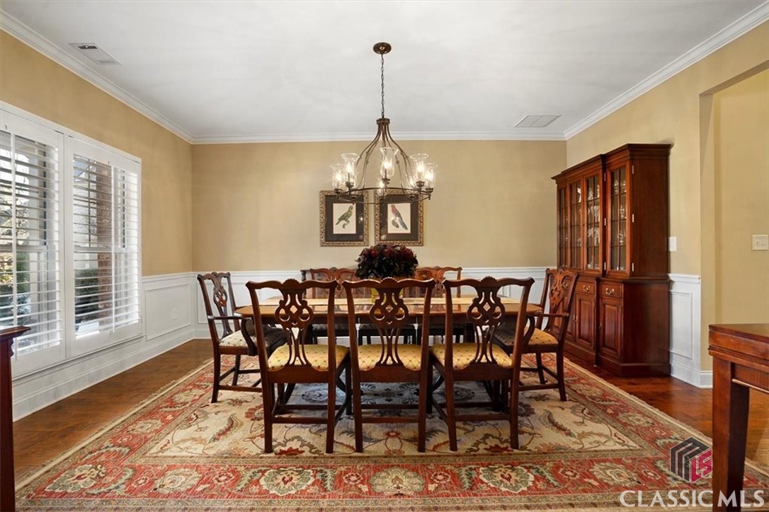 1593 Cambridge Square