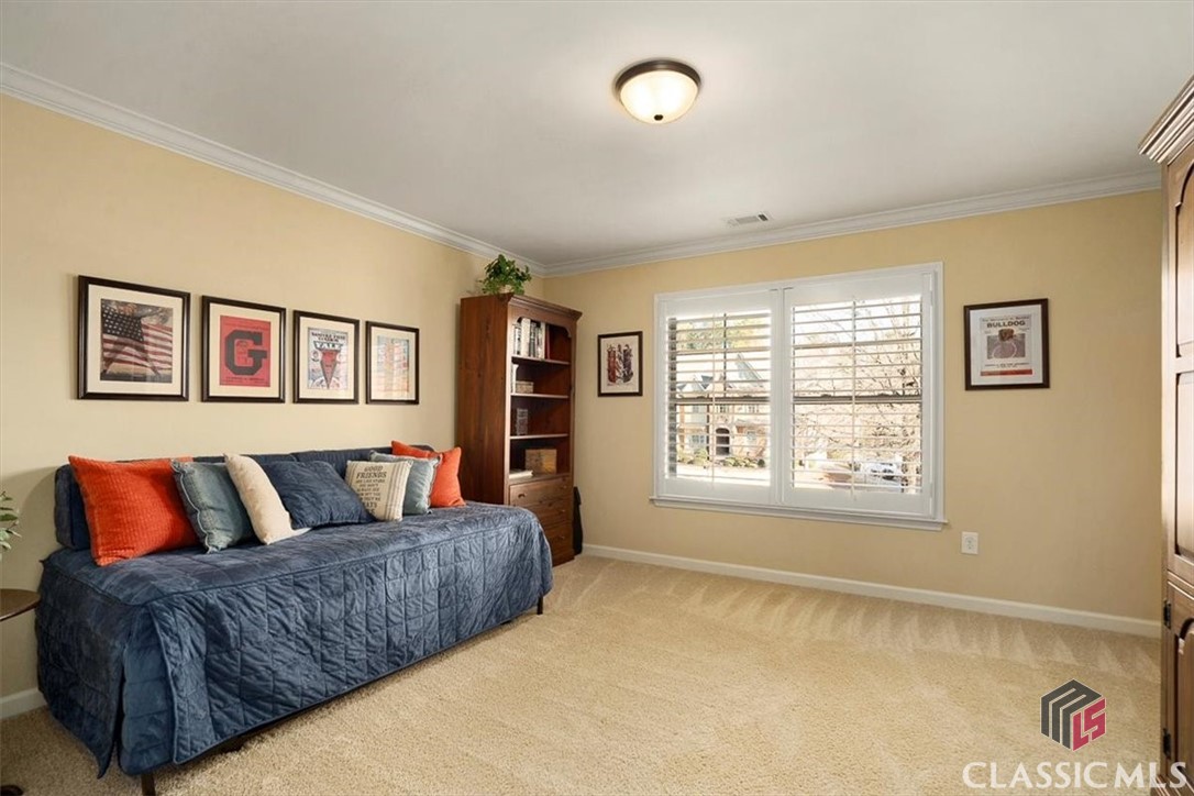 1593 Cambridge Square