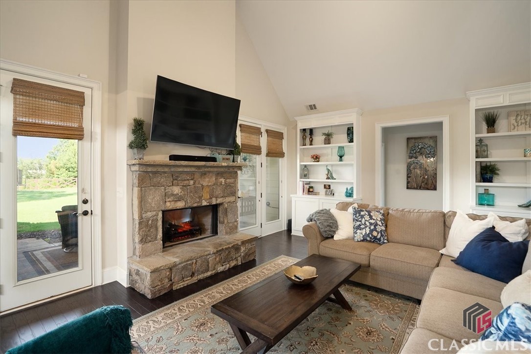 112 Sterling Lake