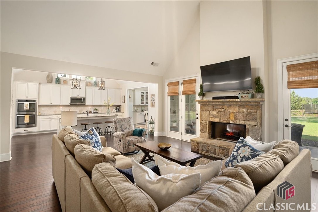 112 Sterling Lake