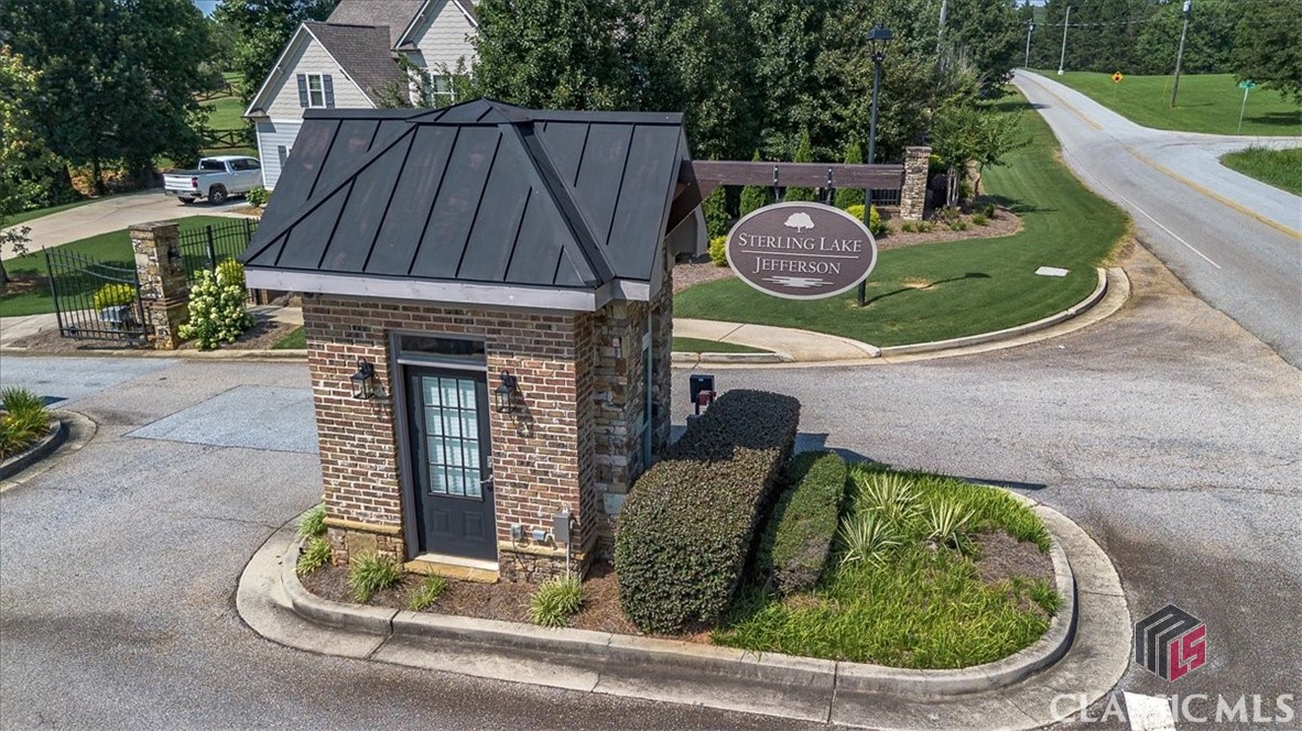 112 Sterling Lake