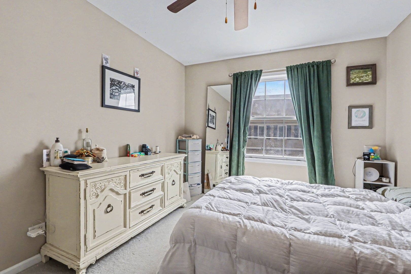 2S750 Grove Lane Unit: 23-C