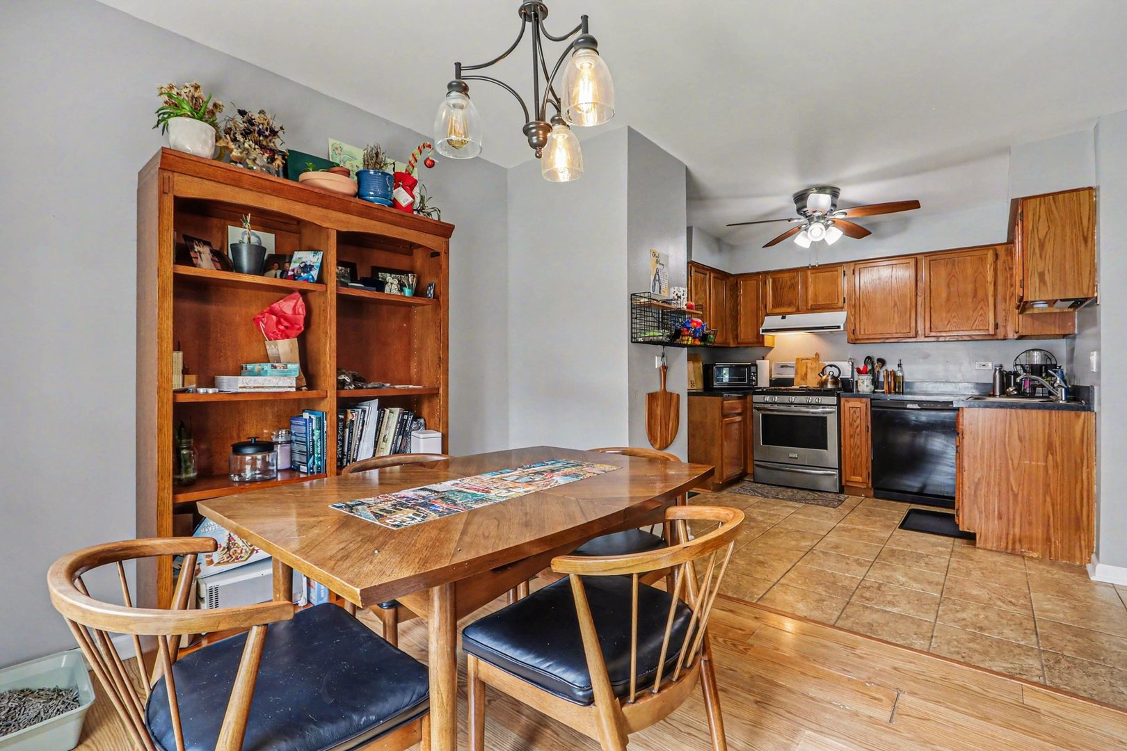 2S750 Grove Lane Unit: 23-C