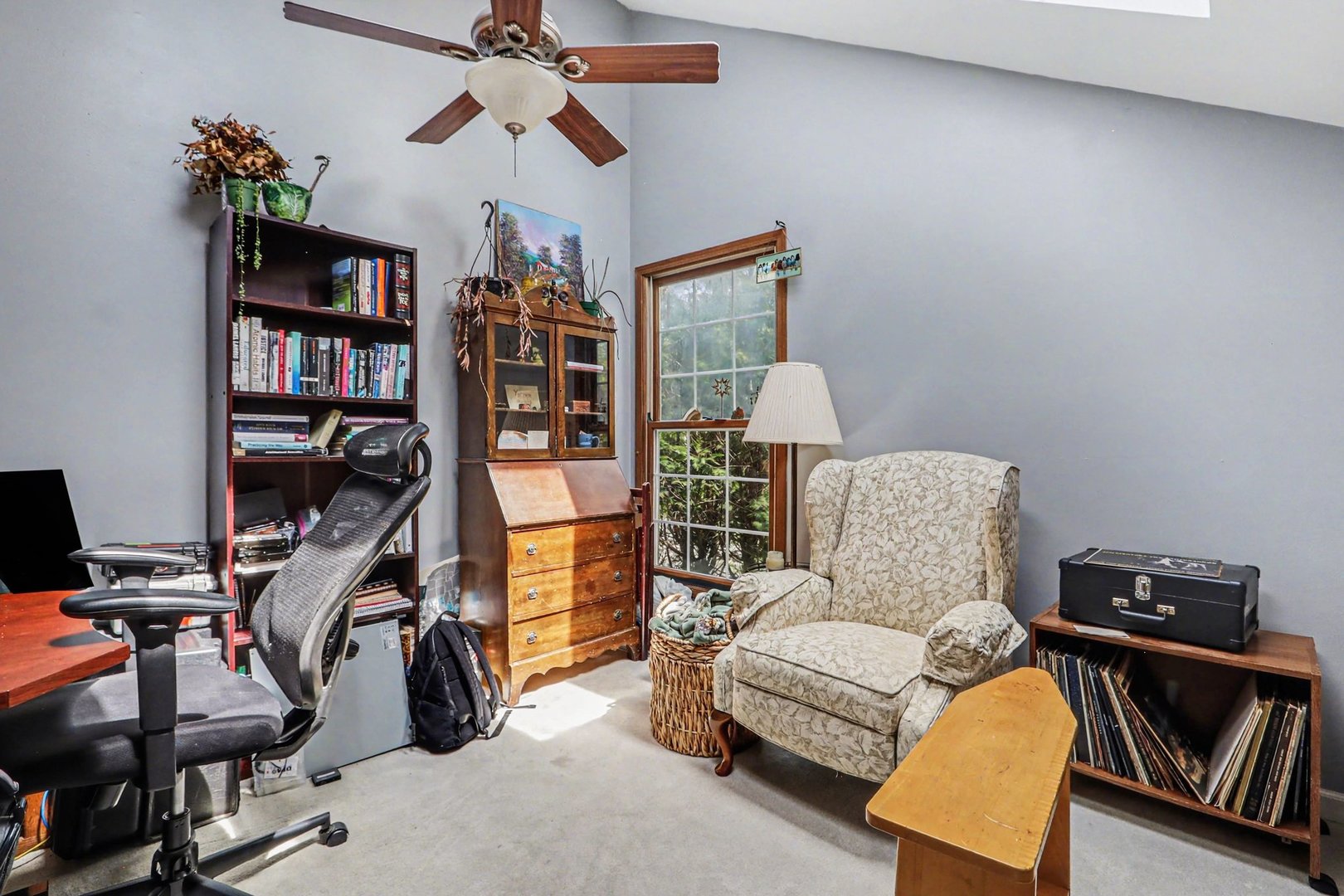 2S750 Grove Lane Unit: 23-C
