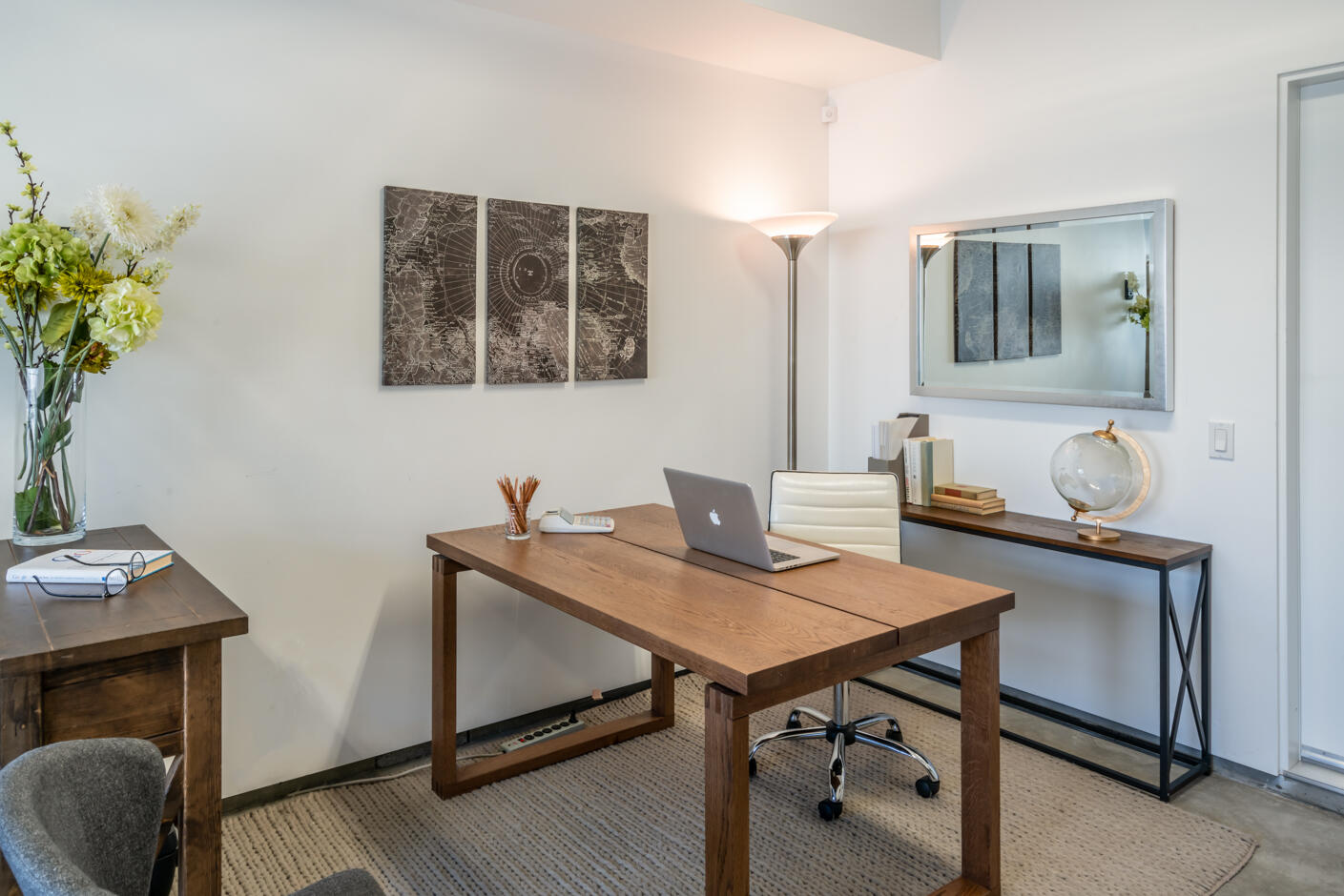 3137 Lucinda Lane