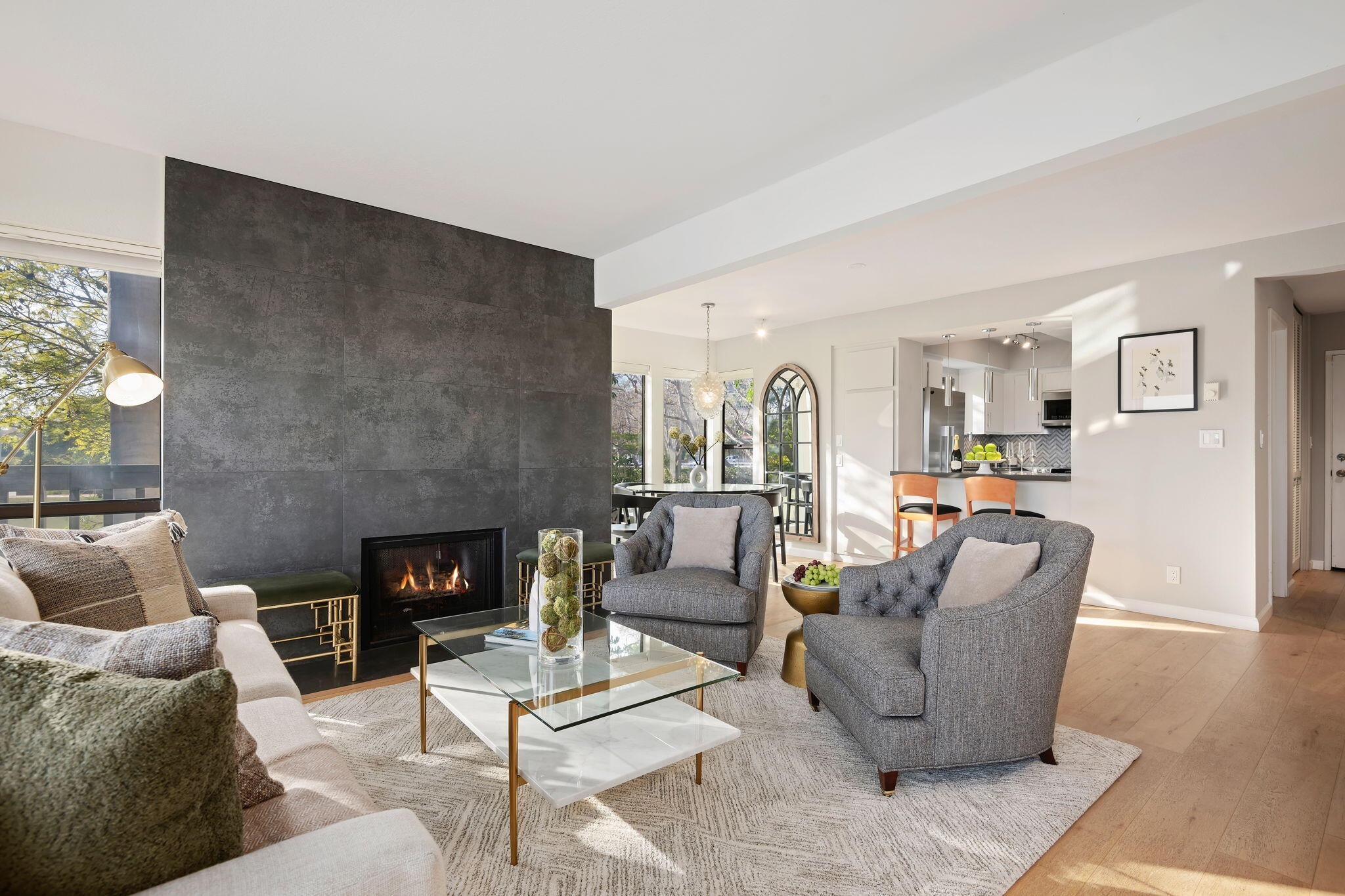 3375 Foothill Road, 723